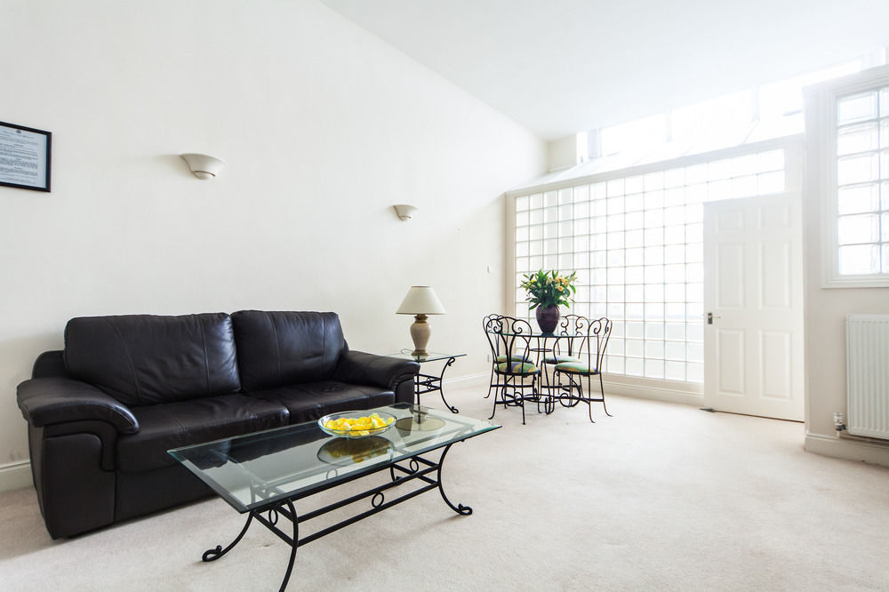 Park Lane City Apartments 런던 외부 사진
