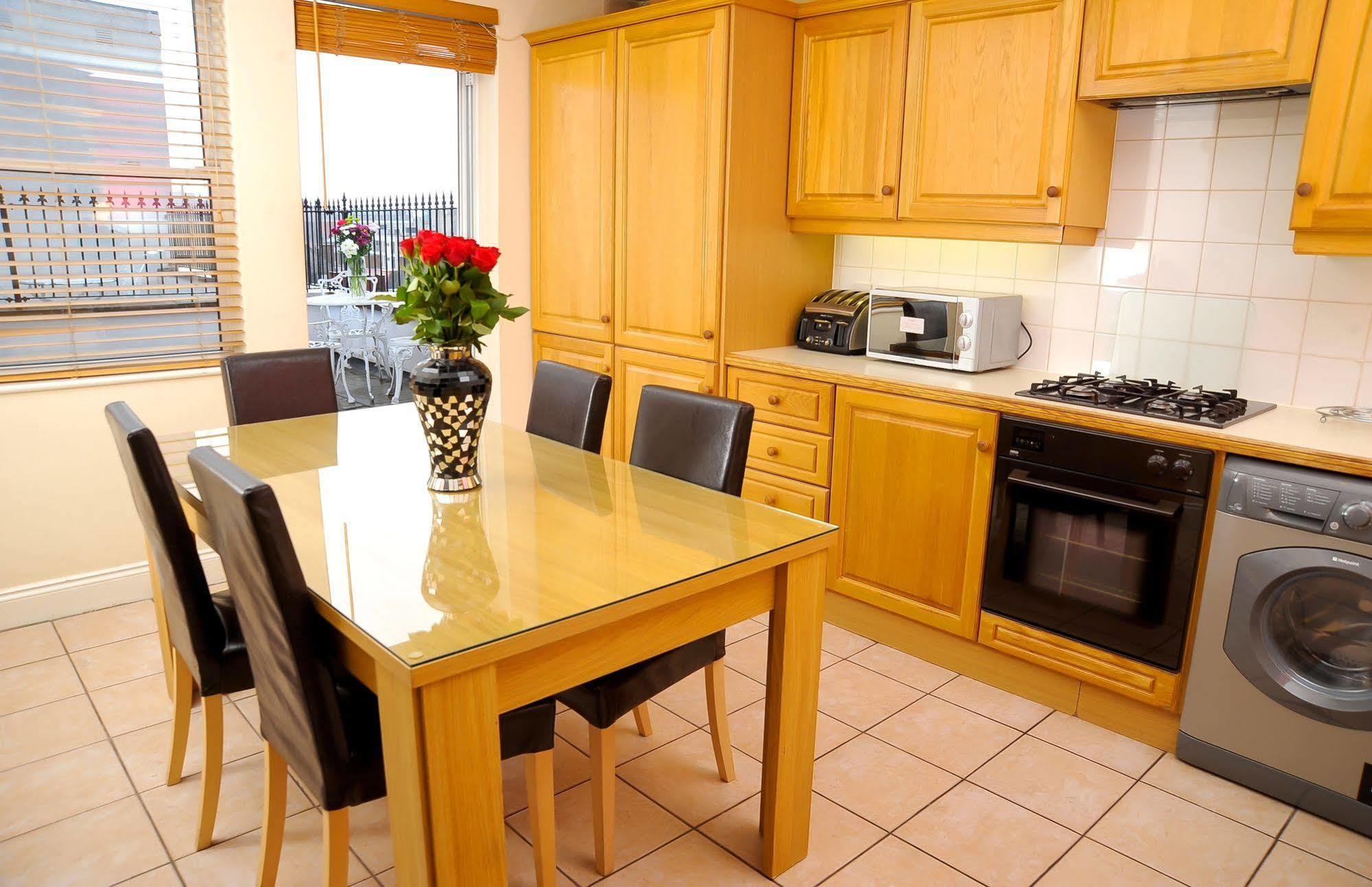 Park Lane City Apartments 런던 외부 사진