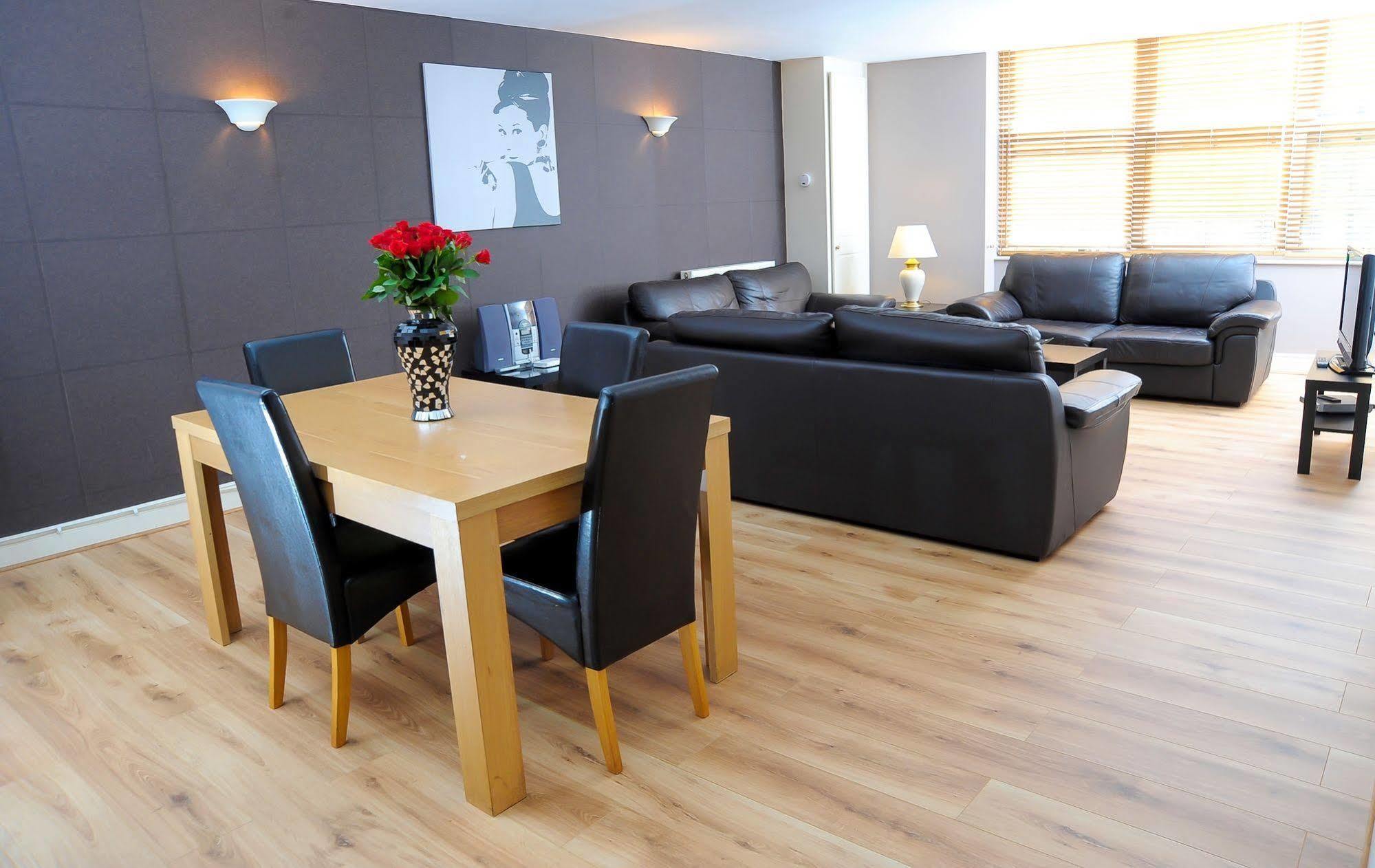 Park Lane City Apartments 런던 외부 사진