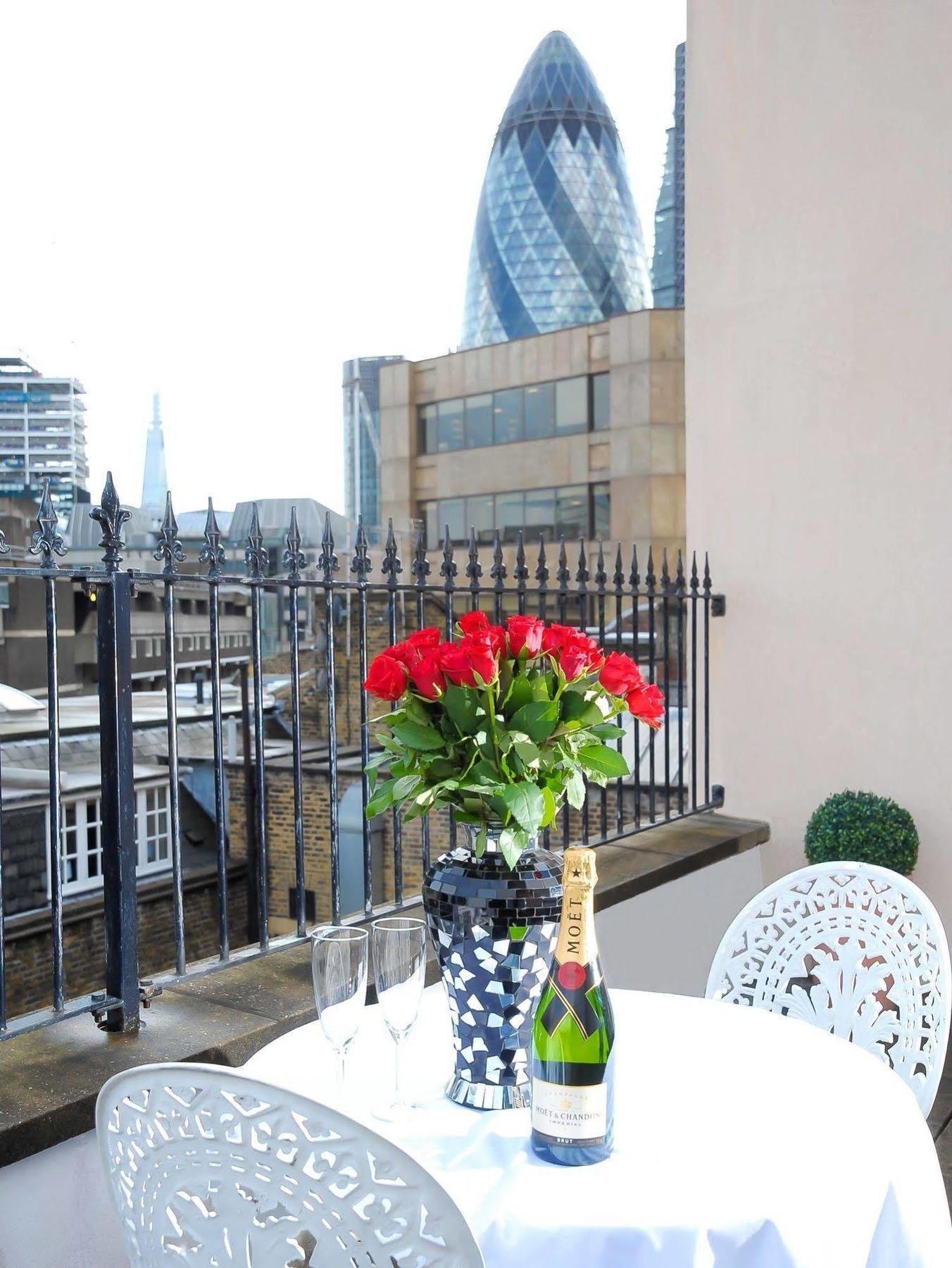 Park Lane City Apartments 런던 외부 사진
